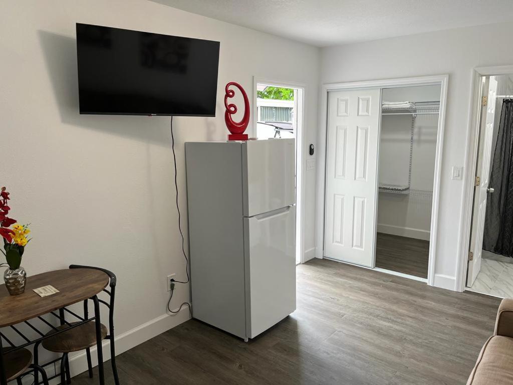 Incredible Comfortable Apartments Near The Airport And Beaches Тампа Экстерьер фото